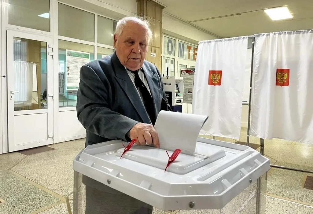 Маштаков голосует в Балакове