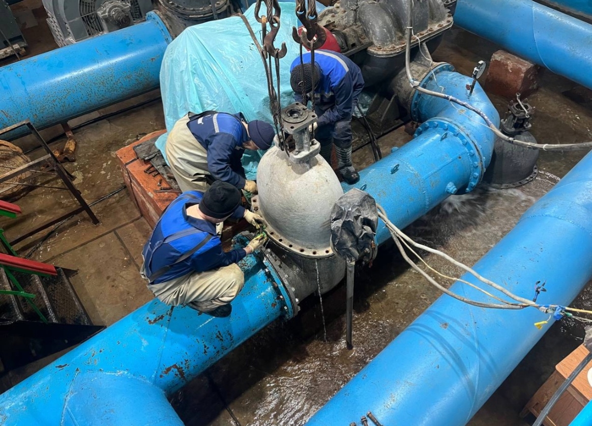 Комфортная и удобная жизнь: саратовцы жалуются на мусор, канализацию и наледь Комфортная и удобная жизнь: саратовцы жалуются на мусор, канализацию и наледь