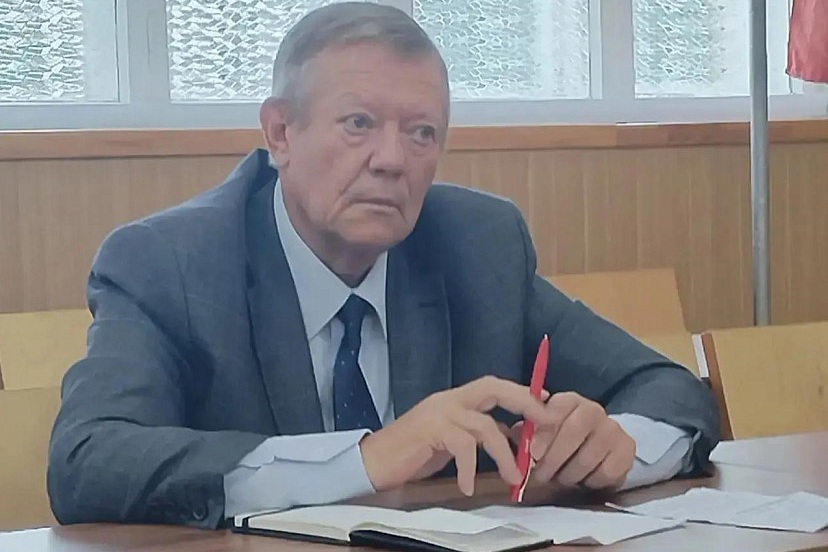 Панков взял на контроль благоустройство военного городка в Балашове Панков взял на контроль благоустройство военного городка в Балашове