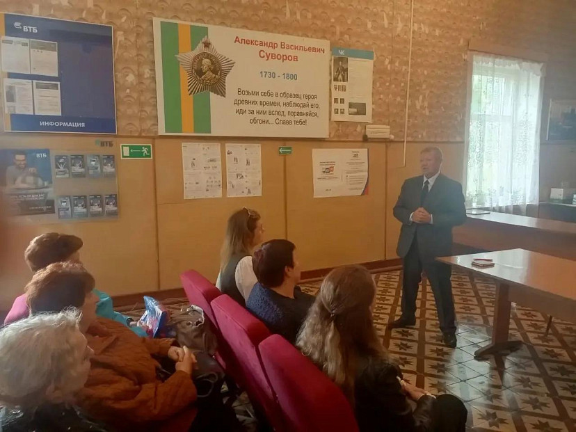 Участницы женсовета рассказали Панкову о проблемах военного городка в Ртищеве
