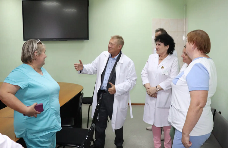 Николай Панков пообщался с медиками из Романовского района Николай Панков пообщался с медиками из Романовского района