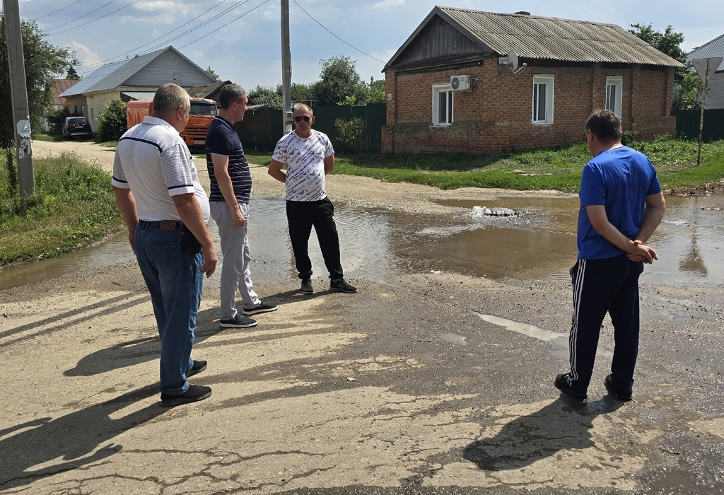 Из-за аварии на водопроводе Красноармейск на сутки отключат от воды Из-за аварии на водопроводе Красноармейск на сутки отключат от воды