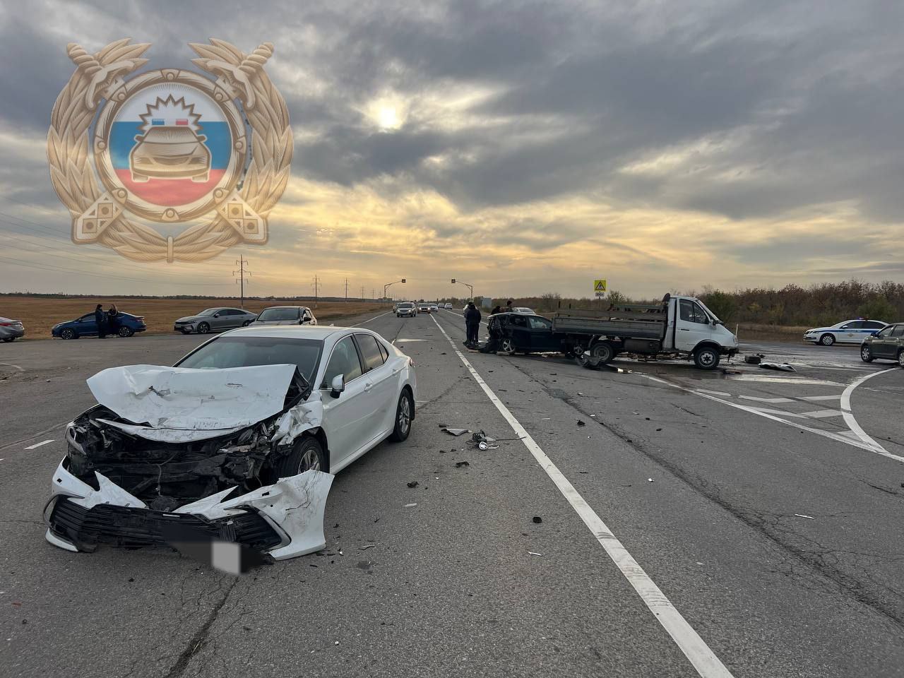 В массовой аварии с четырьмя машинами под Саратовом погиб водитель иномарки В массовой аварии с четырьмя машинами под Саратовом погиб водитель иномарки