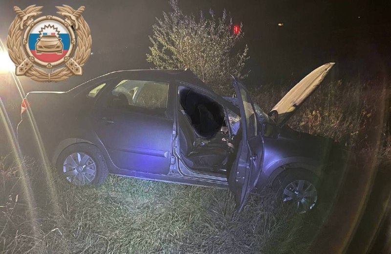 После столкновения с трактором у саратовского села погиб водитель «Гранты»