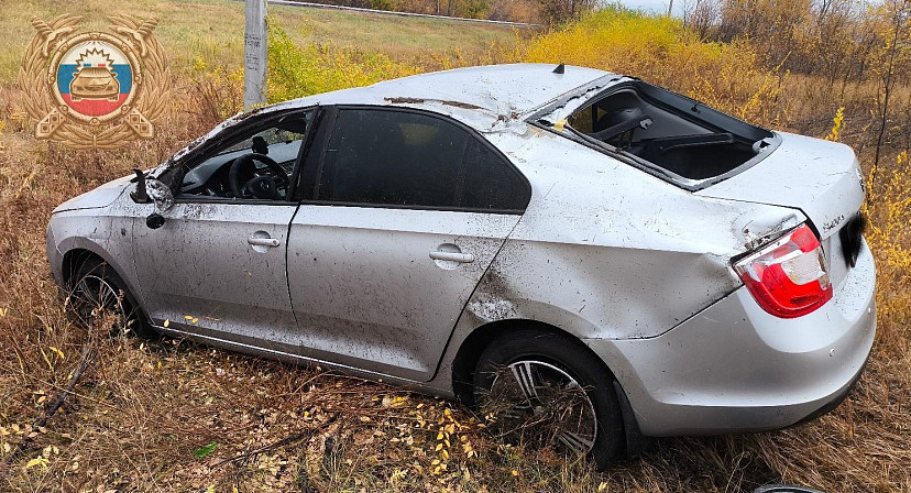 Автоледи на Skoda вылетела в кювет у саратовского села Автоледи на Skoda вылетела в кювет у саратовского села