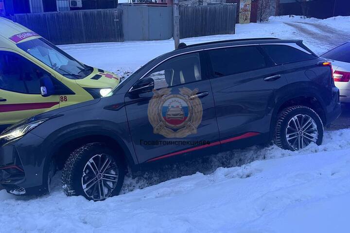 В Саратове китайский кроссовер сбил 12-летнего мальчика