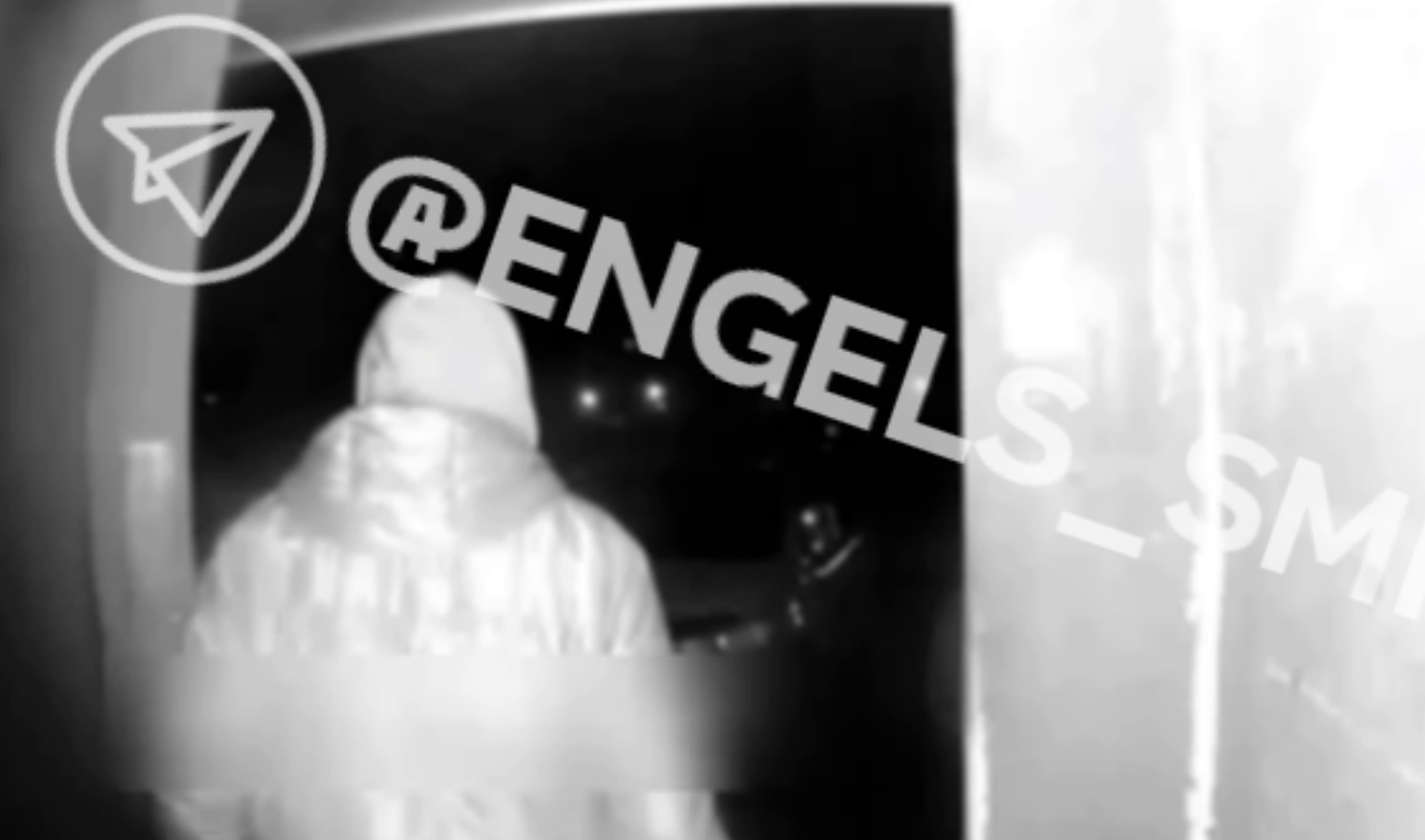 Ночью саратовские подростки устроили взрыв в подъезде девятиэтажки