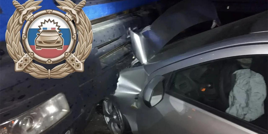 Три пассажира Chevrolet пострадали в столкновении с КамАЗом под Саратовом Три пассажира Chevrolet пострадали в столкновении с КамАЗом под Саратовом