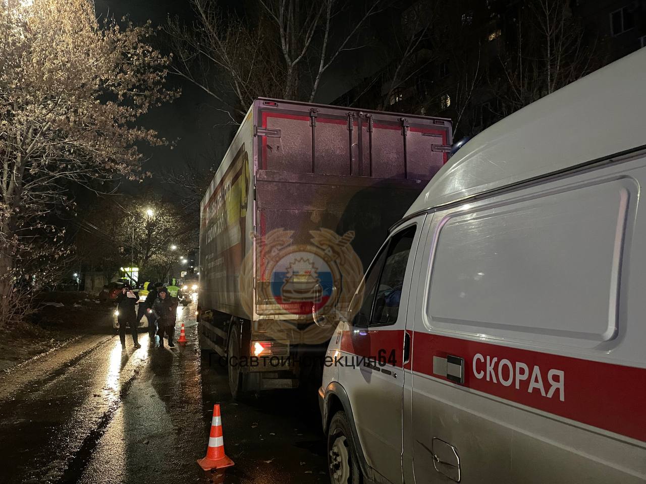 Фура насмерть сбила 57-летнюю женщину в Саратове: полиция ищет свидетелей ДТП