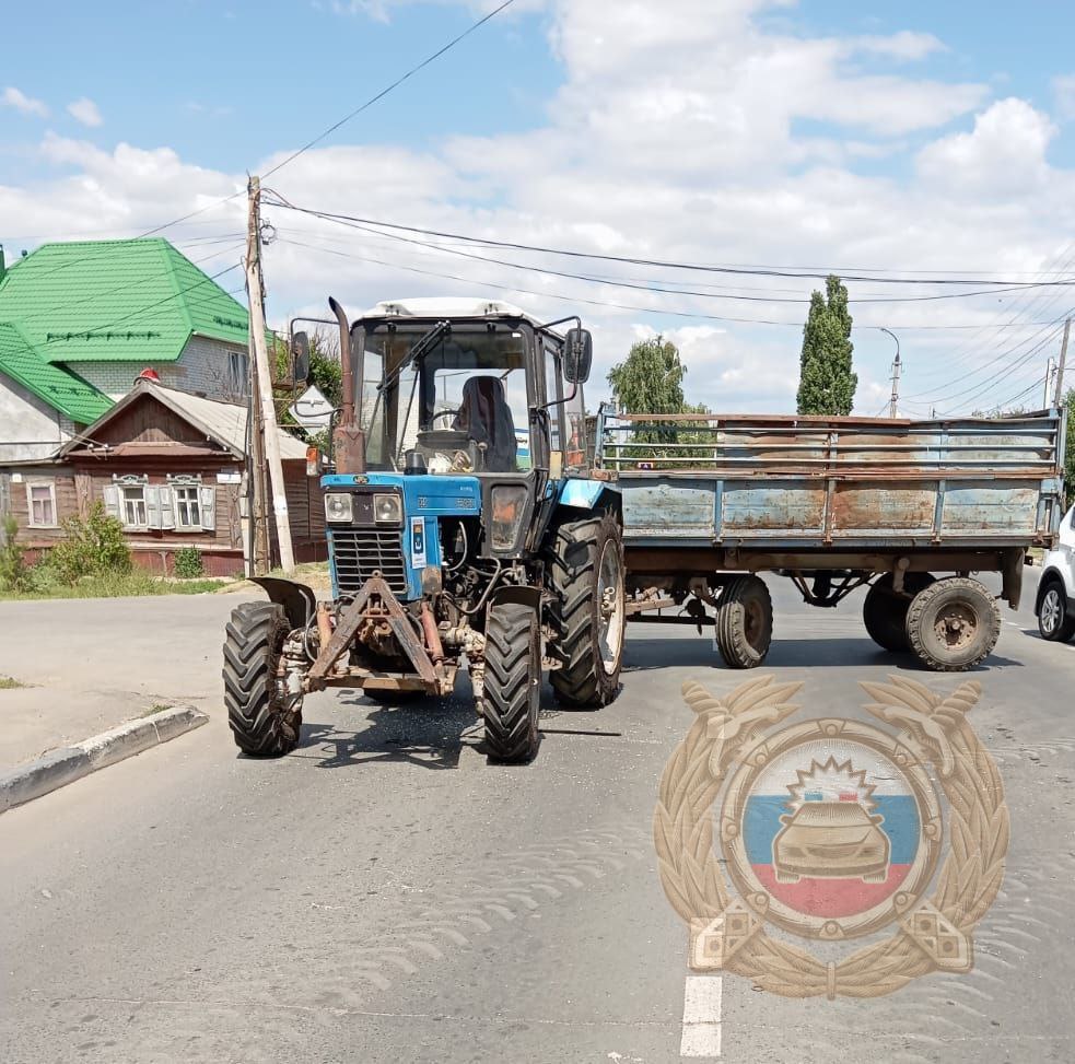 Авария с трактором в Балакове 
