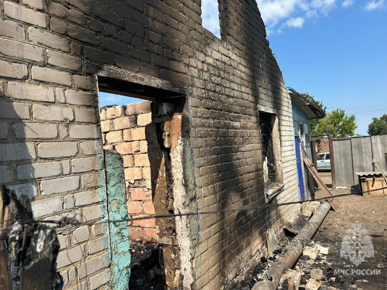 На пожаре в саратовском селе обгорел 52-летний мужчина
