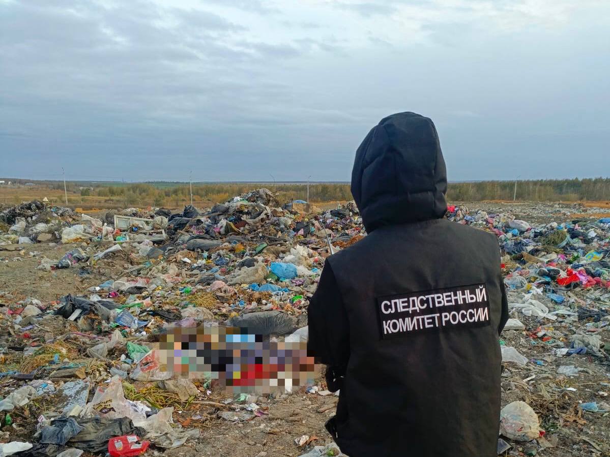 Бульдозер переехал рабочего на свалке в Саратове Бульдозер переехал рабочего на свалке в Саратове