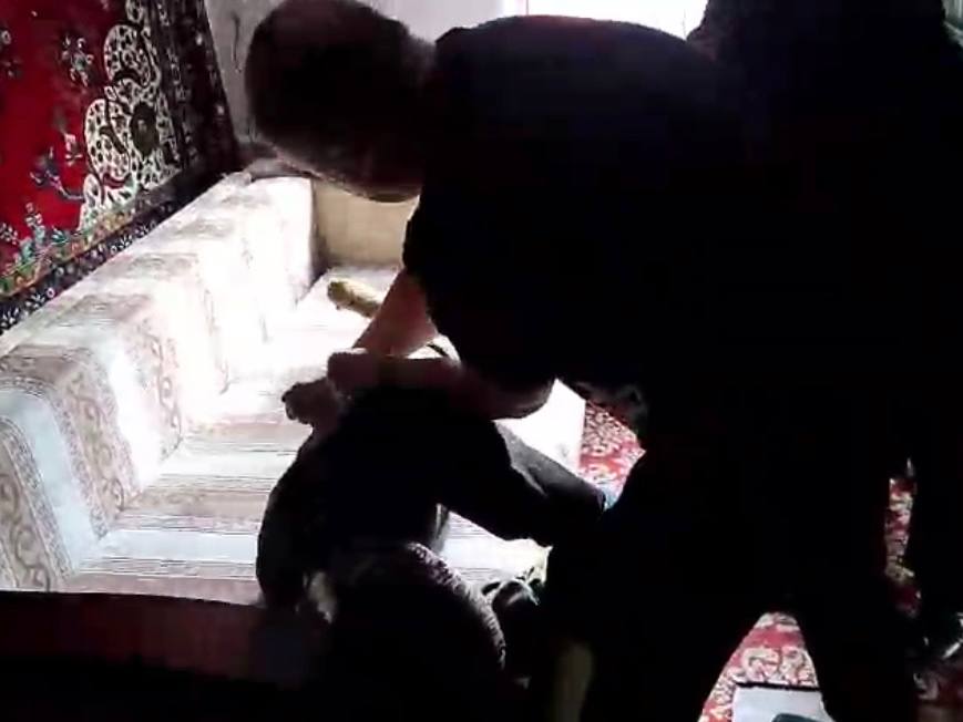 Саратовца отправили в колонию за избиение до смерти пожилого отца Саратовца отправили в колонию за избиение до смерти пожилого отца