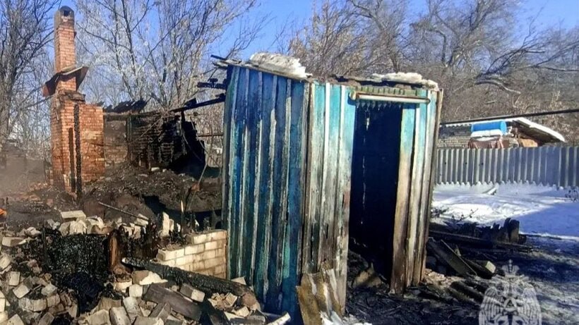 Частный дом сгорел дотла в саратовском селе