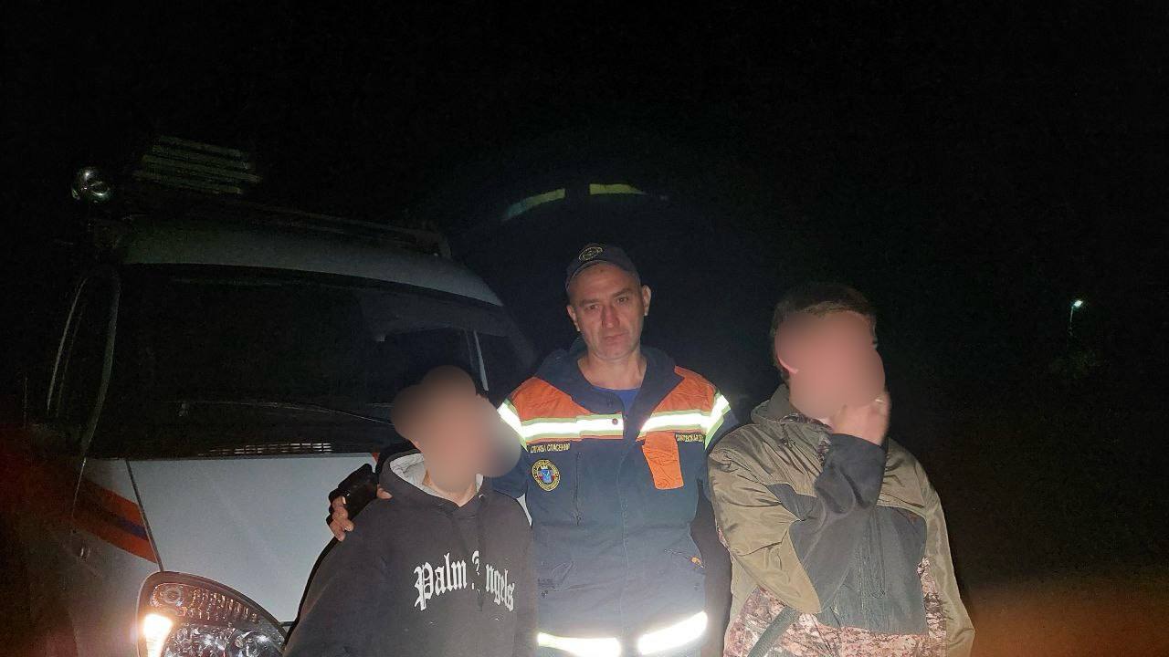Двое подростков заблудились в лесу в Саратовской области Двое подростков заблудились в лесу в Саратовской области