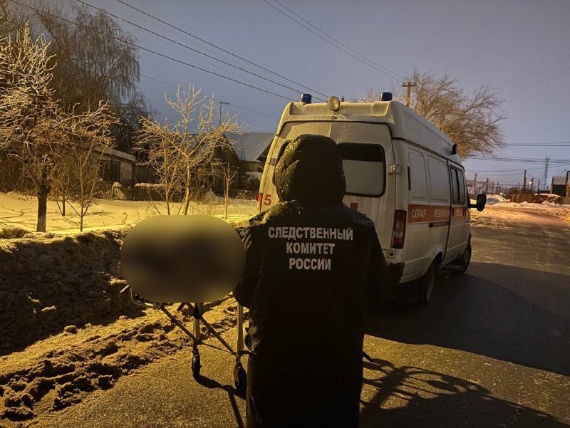 В частном доме под Саратовом на пожаре погиб пенсионер В частном доме под Саратовом на пожаре погиб пенсионер