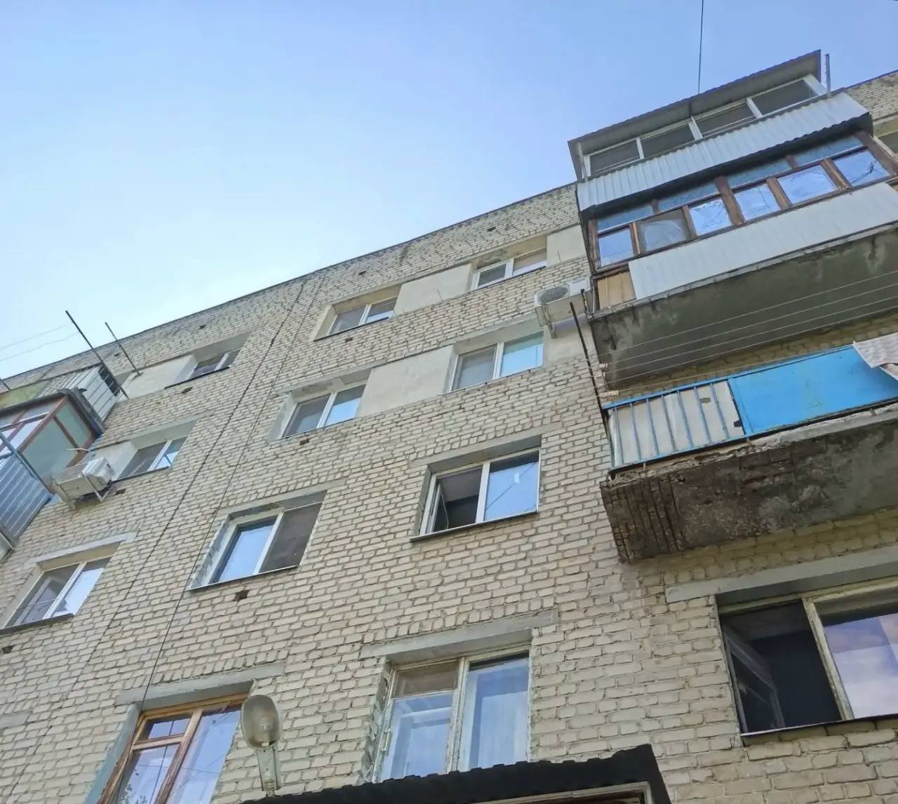 Пятилетний мальчик выпал из окна в Саратове Пятилетний мальчик выпал из окна в Саратове