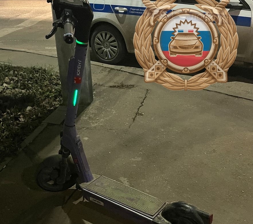 Подросток на электросамокате сбил саратовчанку в центре города