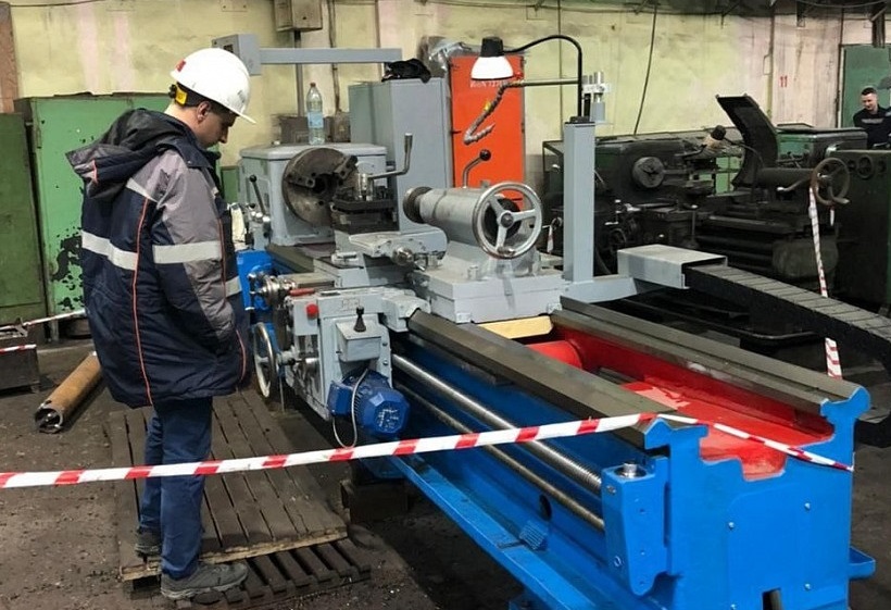 В Балакове под суд пойдёт начальница цеха за гибель токаря на заводе