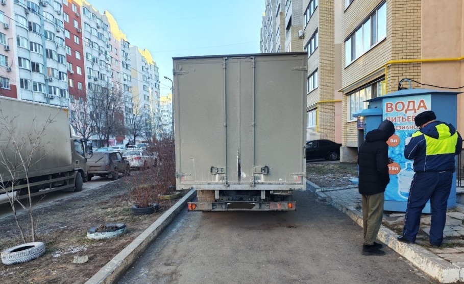 В Солнечном водитель "Газели" сбил саратовчанку