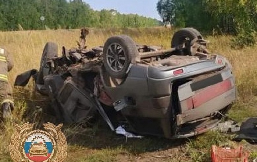 Водитель «одиннадцатой» вылетел с саратовской трассы и попал в больницу