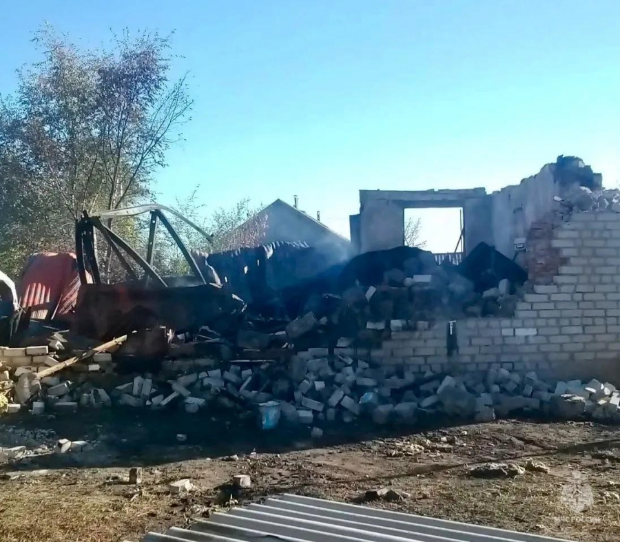 Мужчина получил ожоги спины на пожаре в саратовском селе Мужчина получил ожоги спины на пожаре в саратовском селе